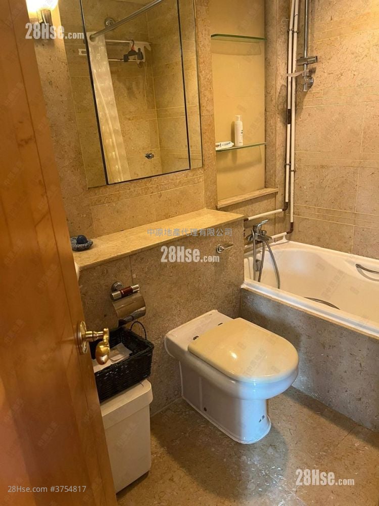 Vista Paradiso Sell 3 Bedrooms , 2 Bathrooms 733 ft²