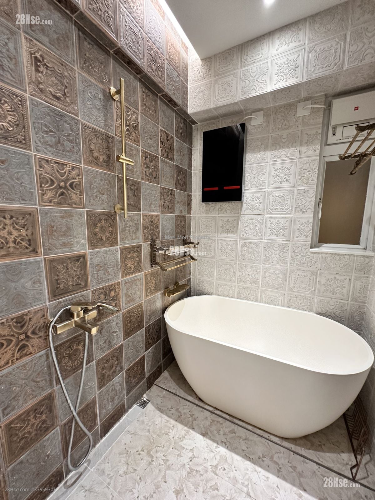 Chun Hing Mansion Rental 2 Bedrooms , 2 Bathrooms 705 ft²