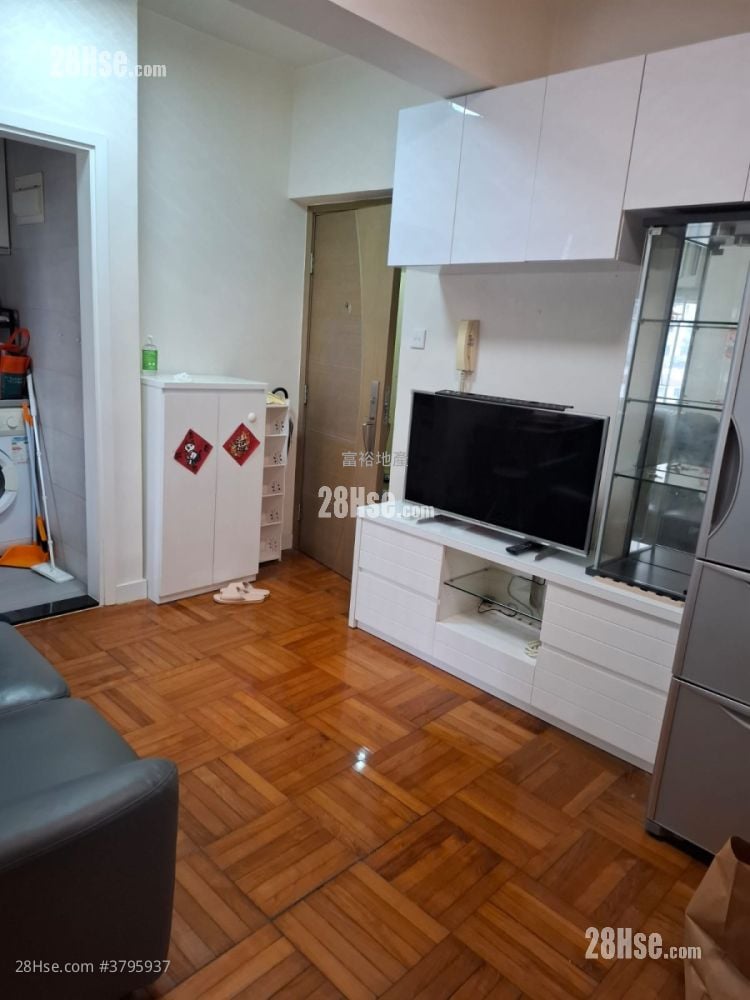 Kam Ho Mansion Rental 2 Bedrooms , 1 Bathroom 279 ft²