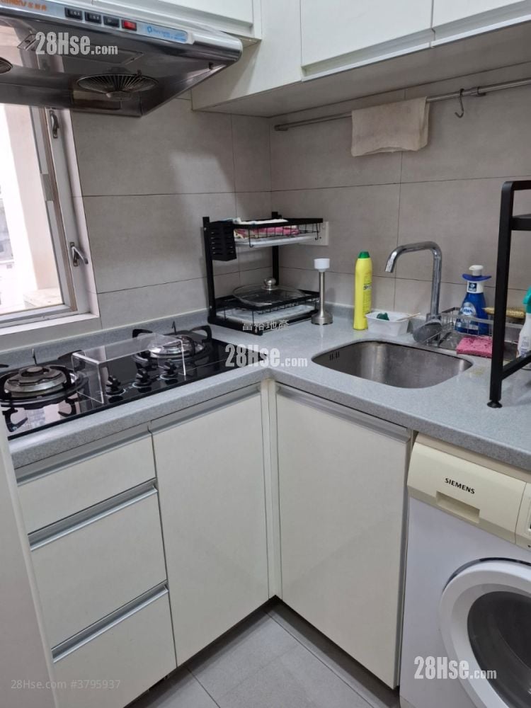 Kam Ho Mansion Rental 2 Bedrooms , 1 Bathroom 279 ft²