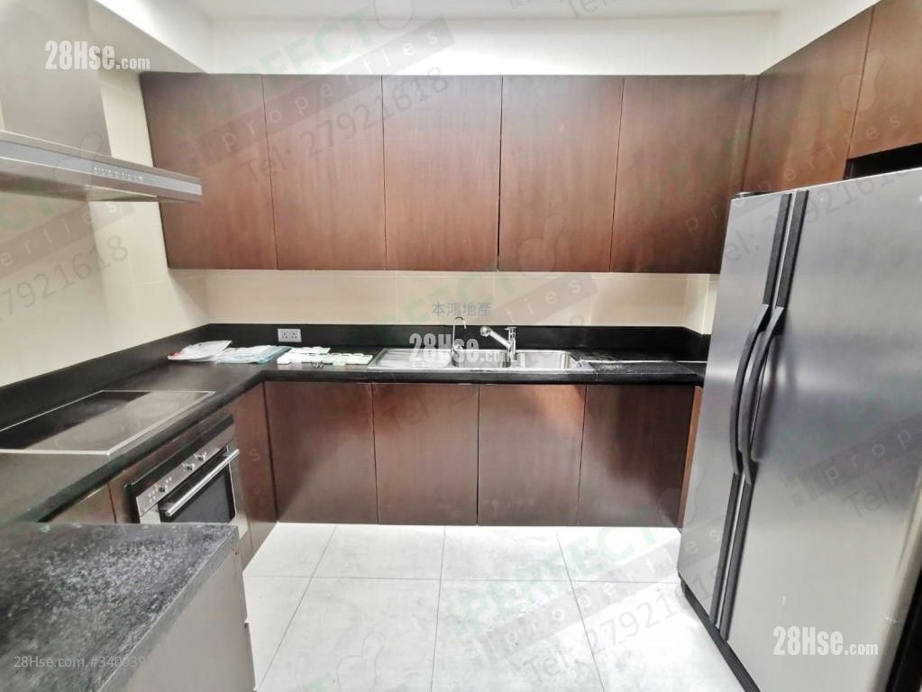 Fullway Garden Sell 3 Bedrooms 1,449 ft²