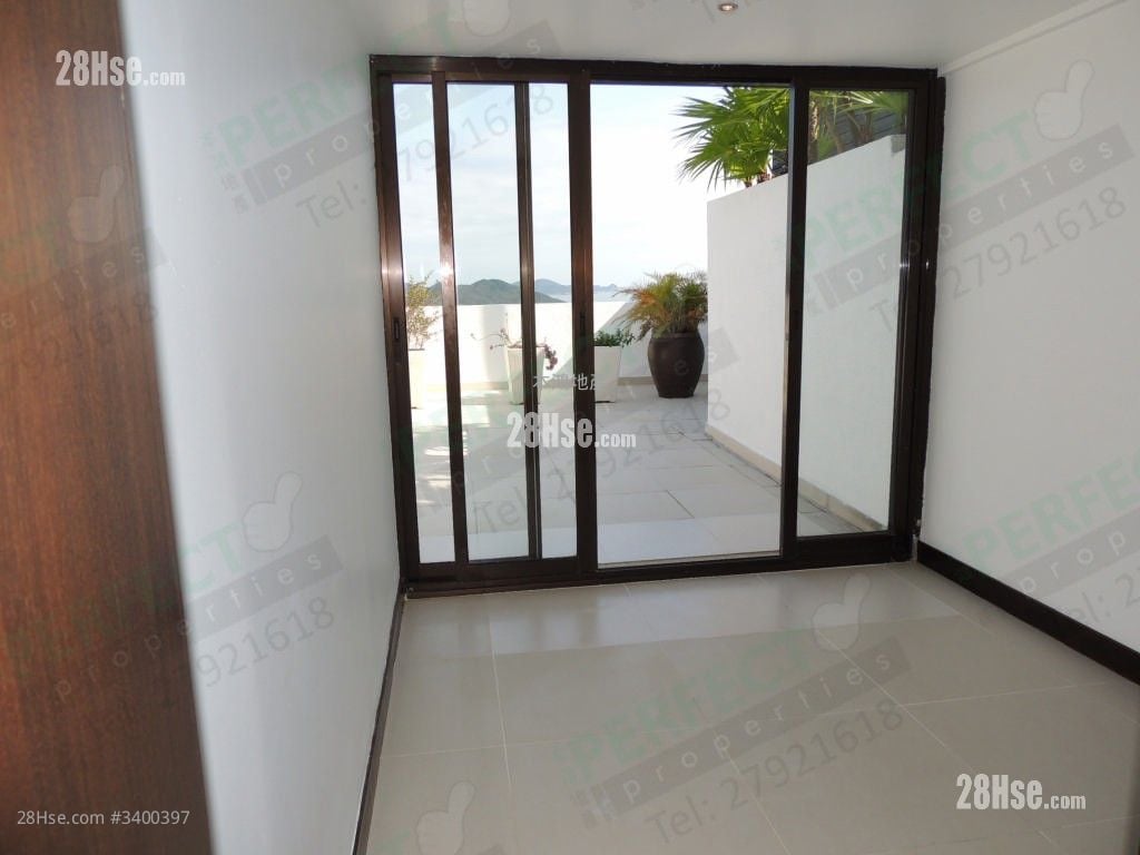 Fullway Garden Sell 3 Bedrooms 1,449 ft²