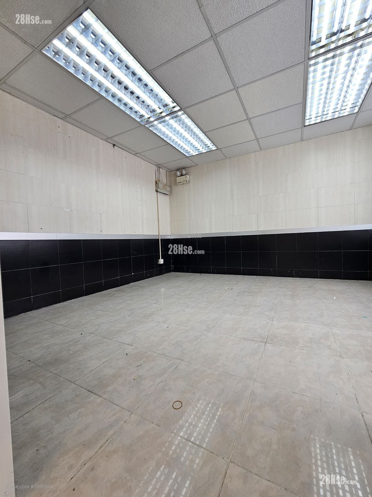 188-190 Boundary Street Rental 4 Bedrooms , 1 Toilet 891 ft²