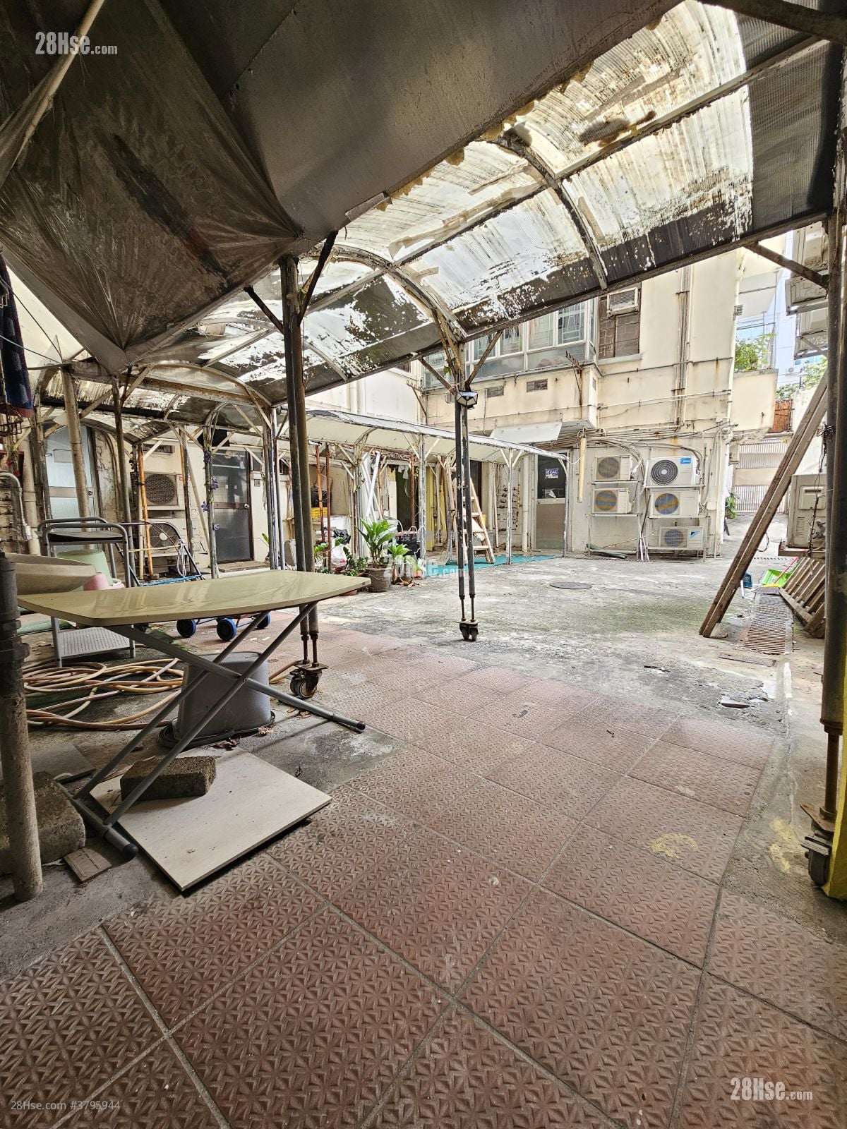 188-190 Boundary Street Rental 4 Bedrooms , 1 Toilet 891 ft²