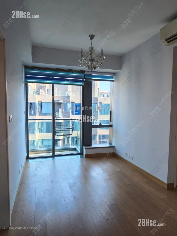 Capri Sell 2 Bedrooms 521 ft²