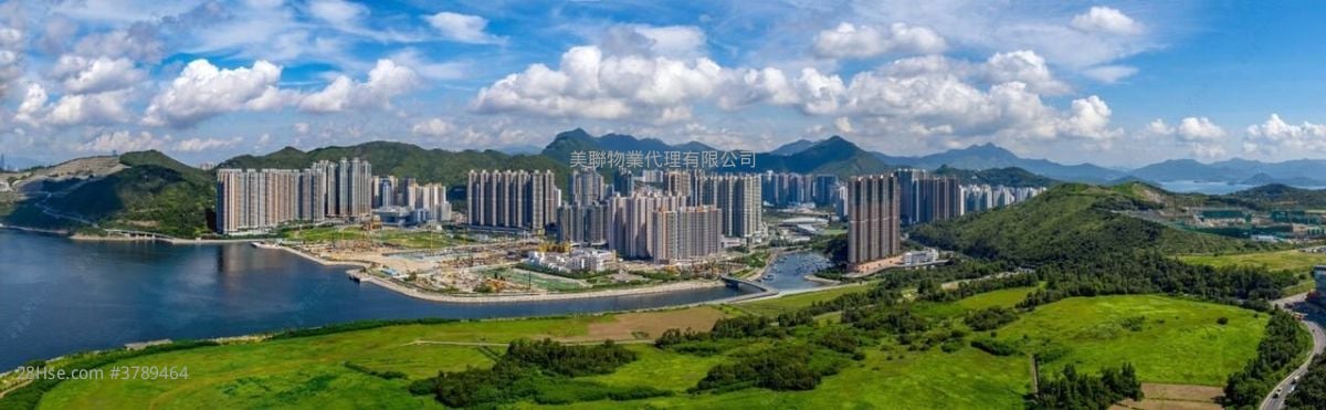 Hemera Sell 5+ Bedrooms , 3 Bathrooms 1,120 ft²