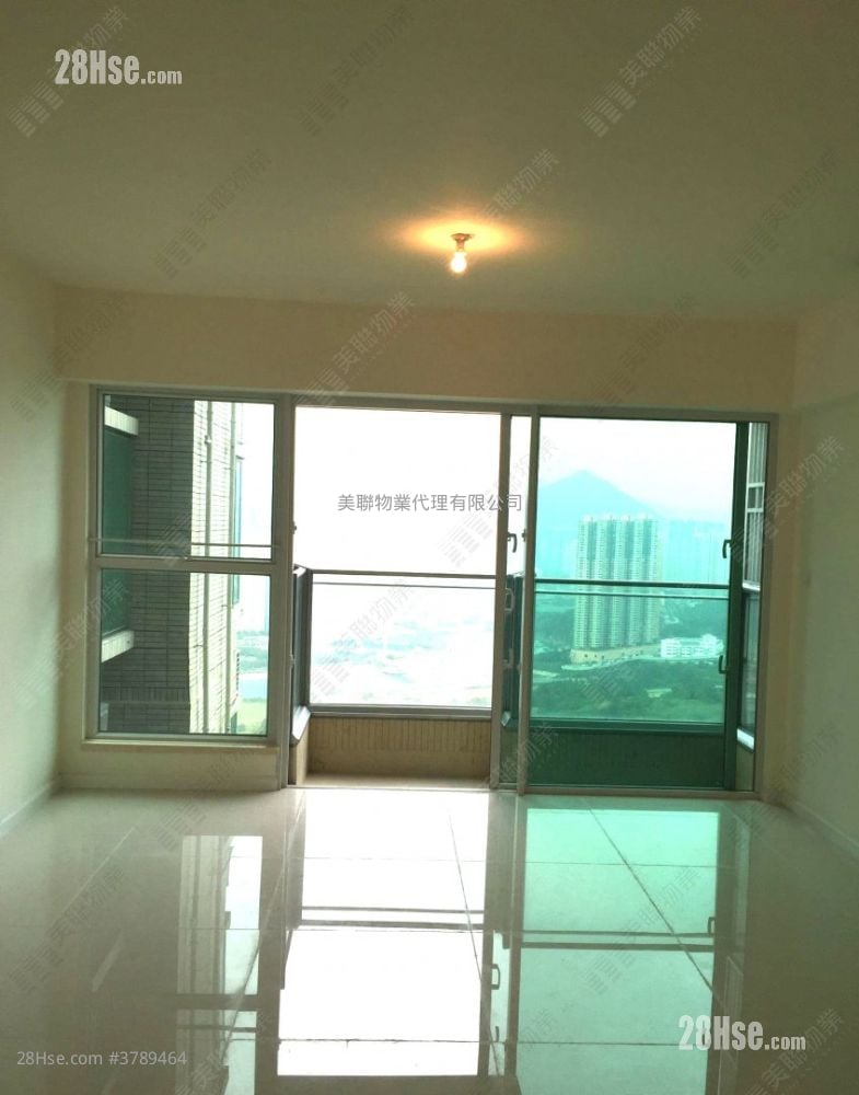 Hemera Sell 5+ Bedrooms , 3 Bathrooms 1,120 ft²