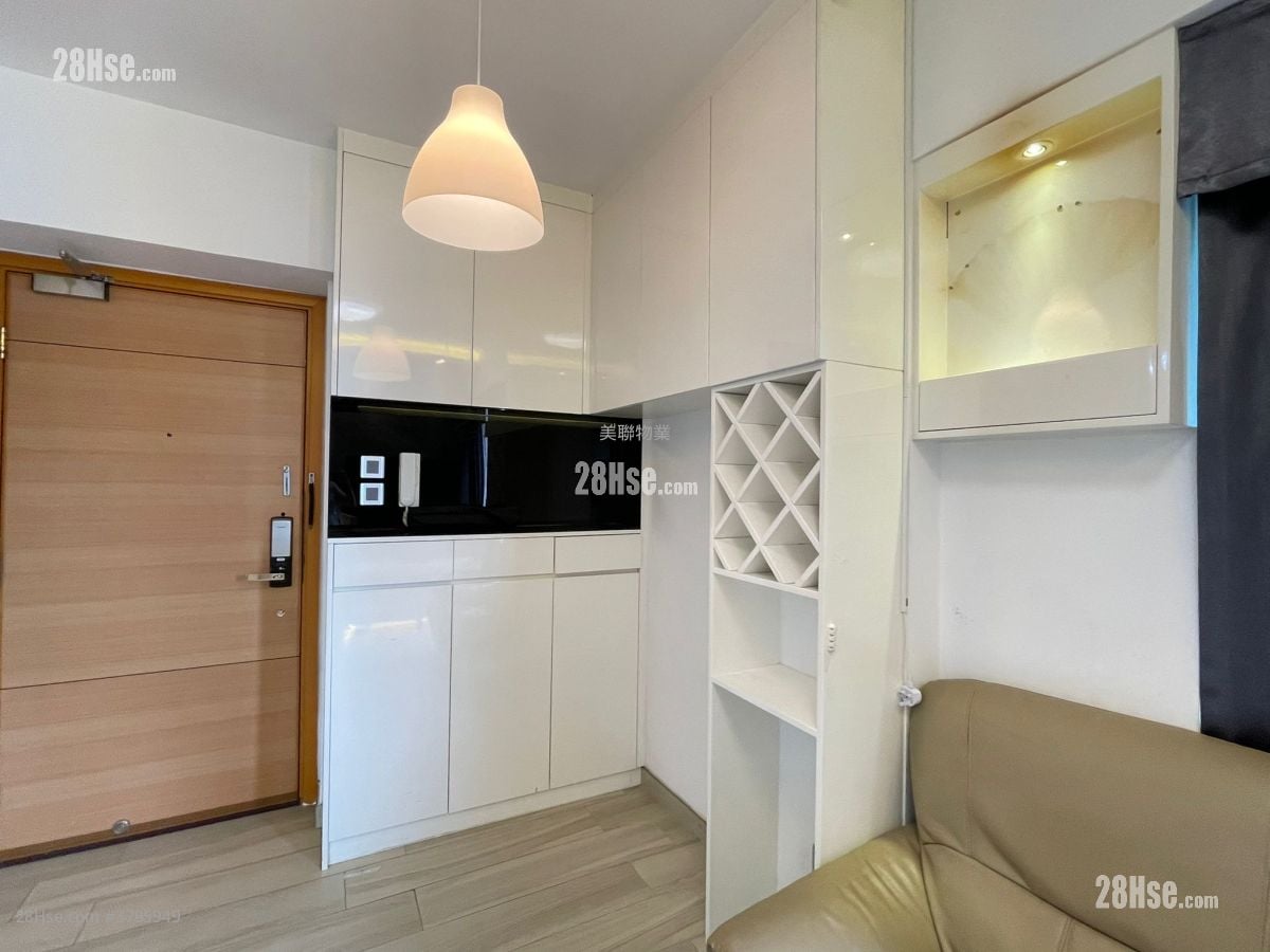 Metro Harbour View Sell 2 Bedrooms 348 ft²