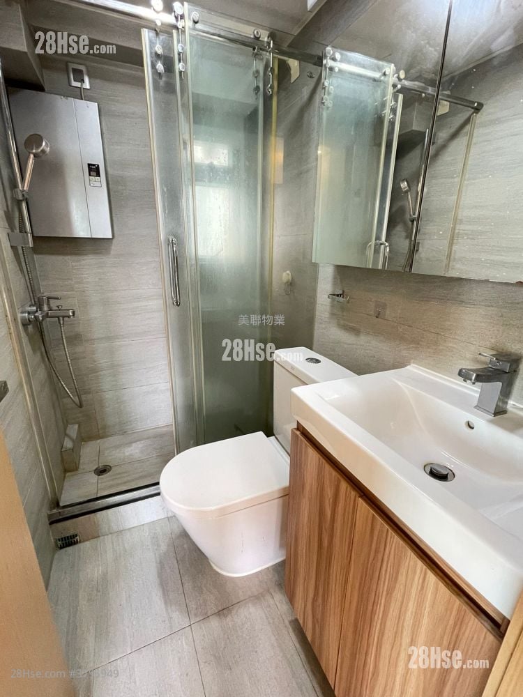 Metro Harbour View Sell 2 Bedrooms 348 ft²