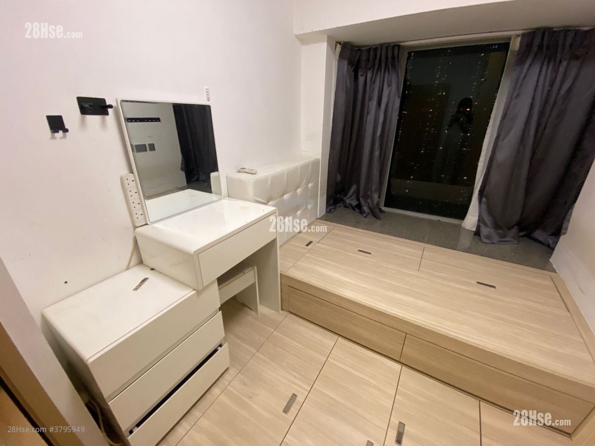 Metro Harbour View Sell 2 Bedrooms 348 ft²