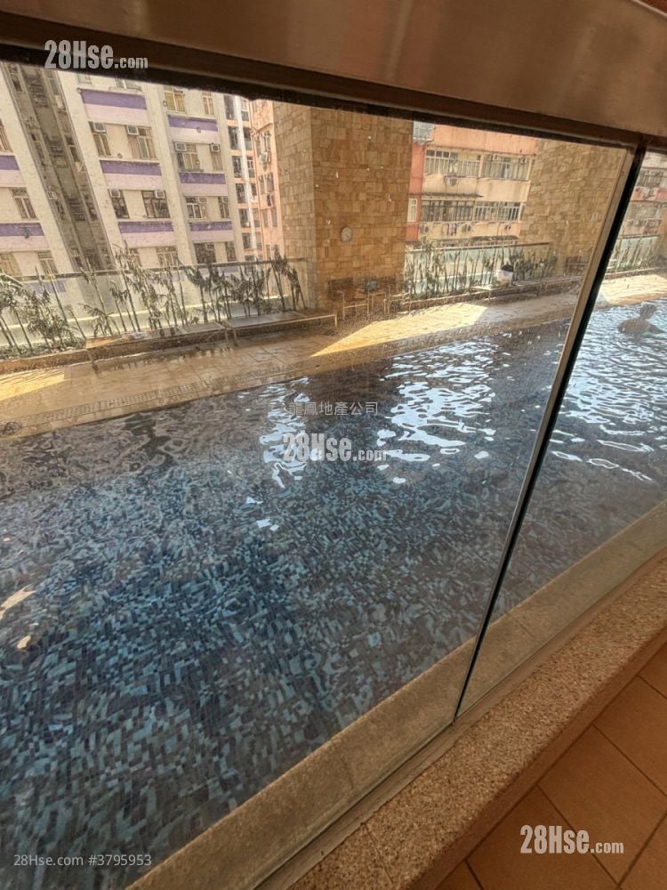 i-home 租盘 2 房 , 1 浴室 519 平方尺