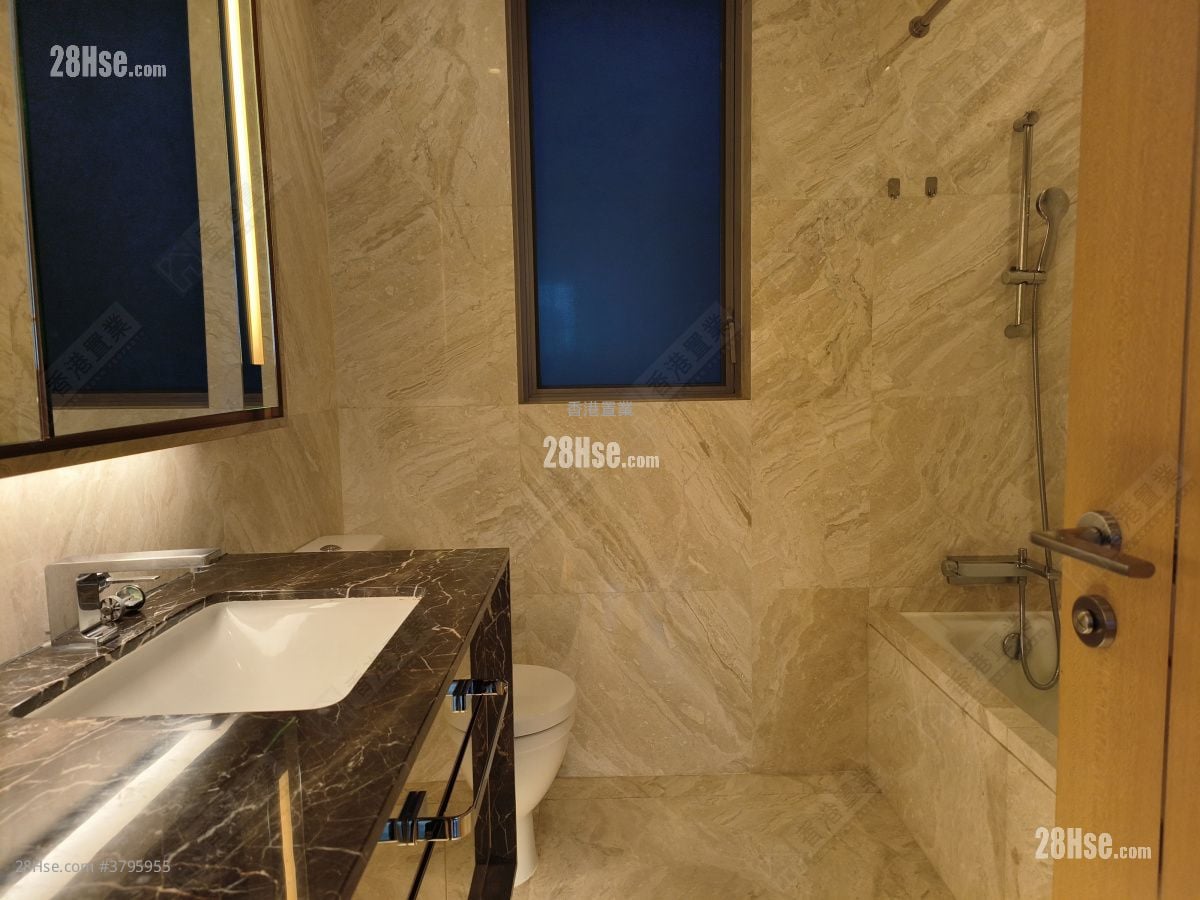 Grand Austin Sell 3 Bedrooms , 2 Bathrooms 875 ft²