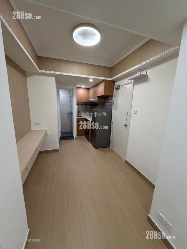 Cheong Fai Mansion Rental 4 Bedrooms , 2 Bathrooms 379 ft²