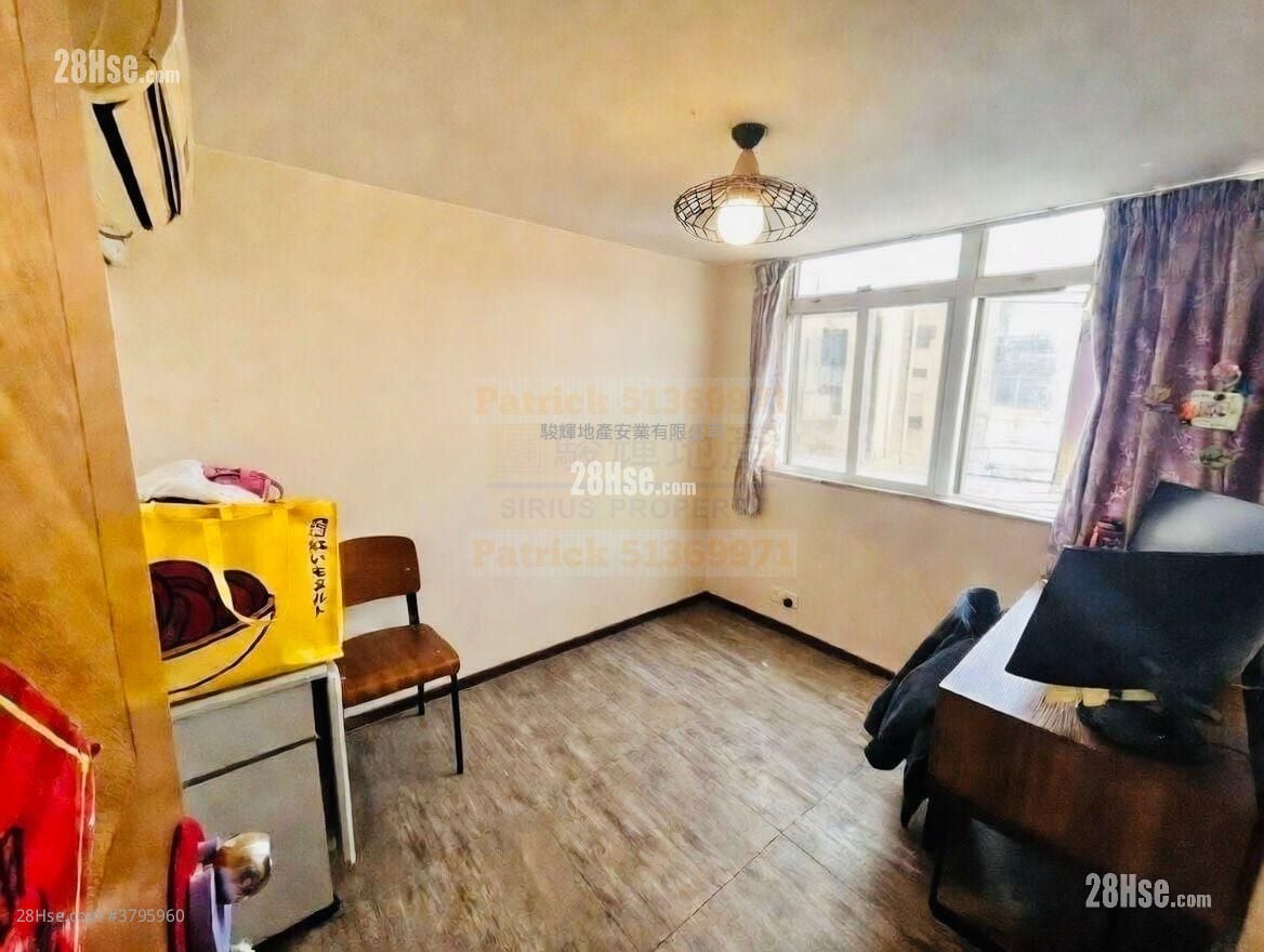 Sun Fair Building Sell 3 Bedrooms , 1 Bathroom 475 ft²