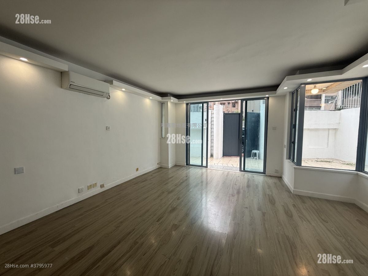 The Arcadia Sell 3 Bedrooms 1,696 ft²