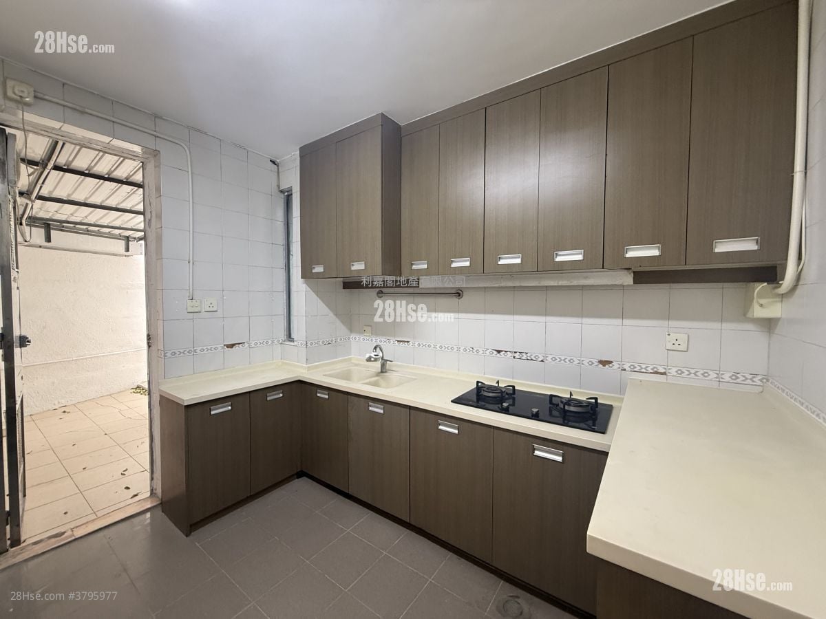 The Arcadia Sell 3 Bedrooms 1,696 ft²