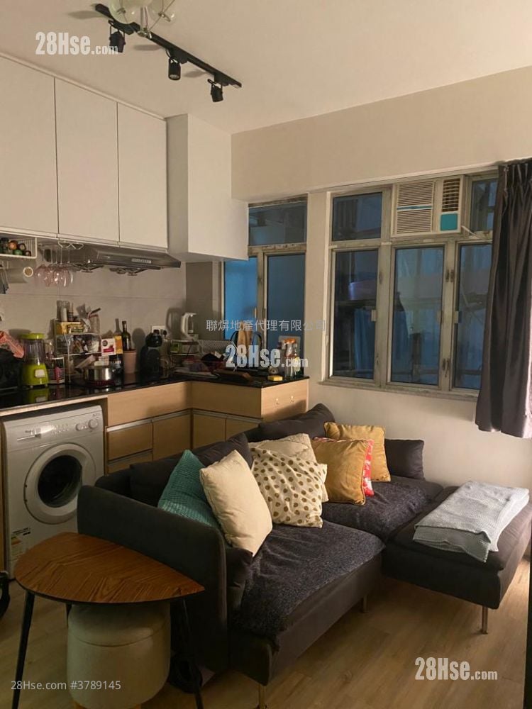 Jade Court Rental 1 Bedroom , 1 Bathroom 313 ft²