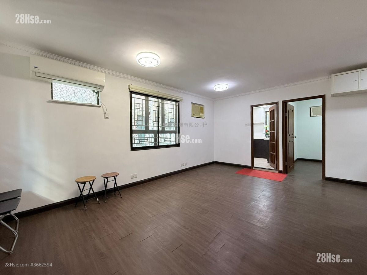 Village Sell 3 Bedrooms , 1 Bathroom 700 ft²