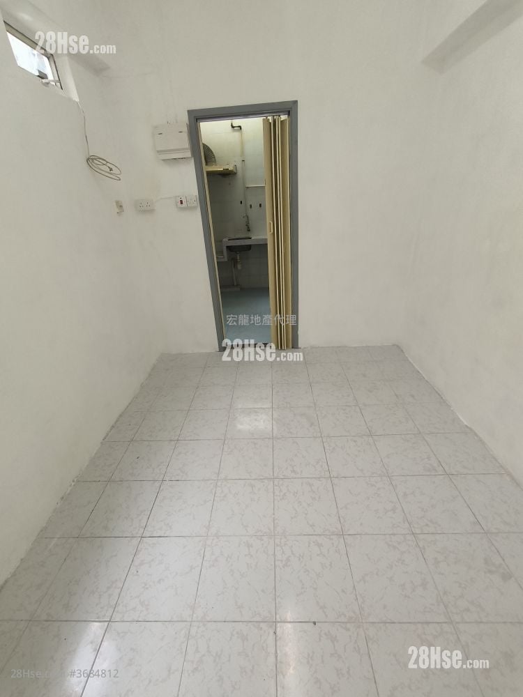 爵禄街 租盘 180 平方尺