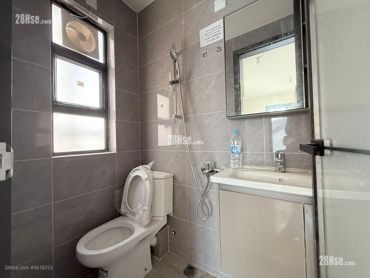 村屋 售盘 开放式间隔 , 1 浴室 350 平方尺