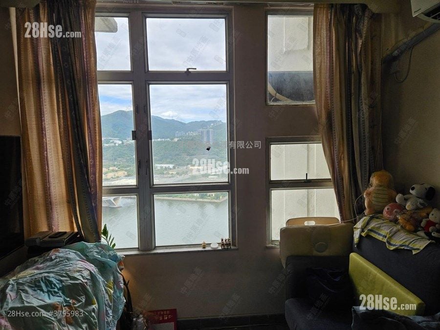 Kam Tai Court Sell 2 Bedrooms , 1 Bathroom 521 ft²