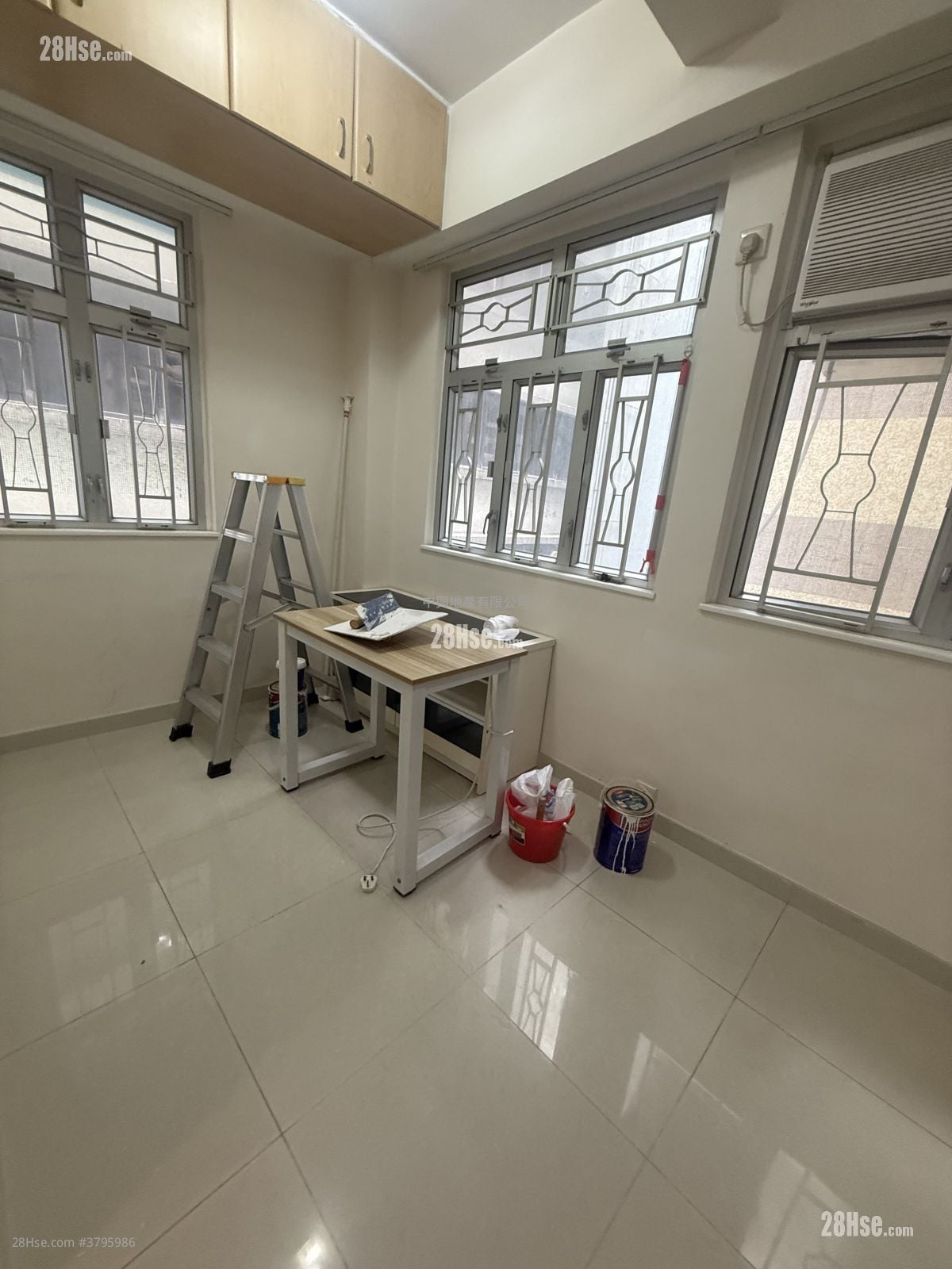 宝华大厦 租盘 1 房 , 1 浴室 211 平方尺