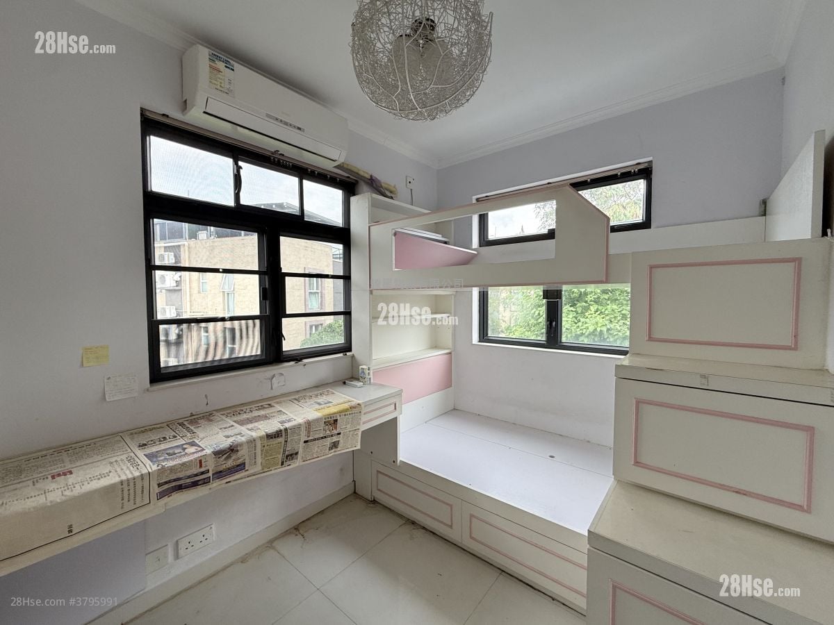 村屋 售盘 3 房 , 1 浴室 700 平方尺