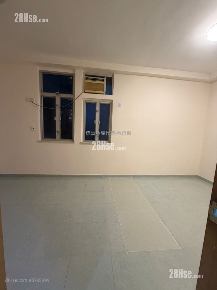 Carson Mansion Rental 2 Bedrooms , 1 Bathroom 523 ft²