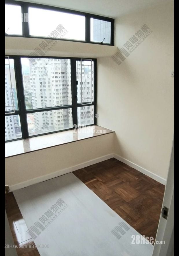 Hang King Garden Rental 525 ft²