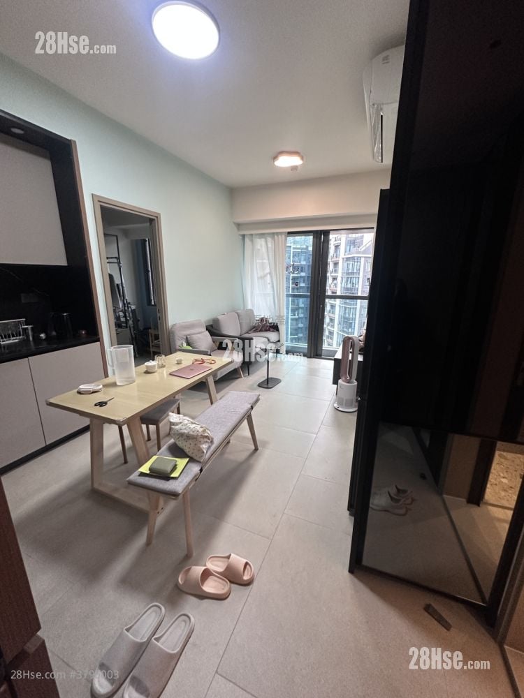 Silicon Hill Sell 2 Bedrooms , 1 Bathroom 405 ft²