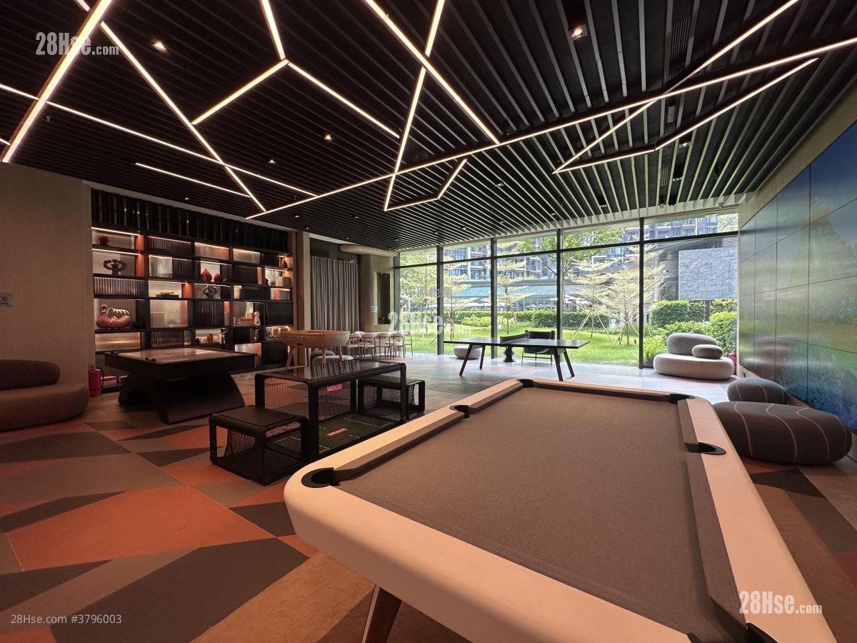 Silicon Hill Sell 2 Bedrooms , 1 Bathroom 405 ft²