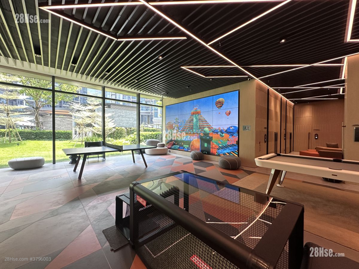 Silicon Hill Sell 2 Bedrooms , 1 Bathroom 405 ft²