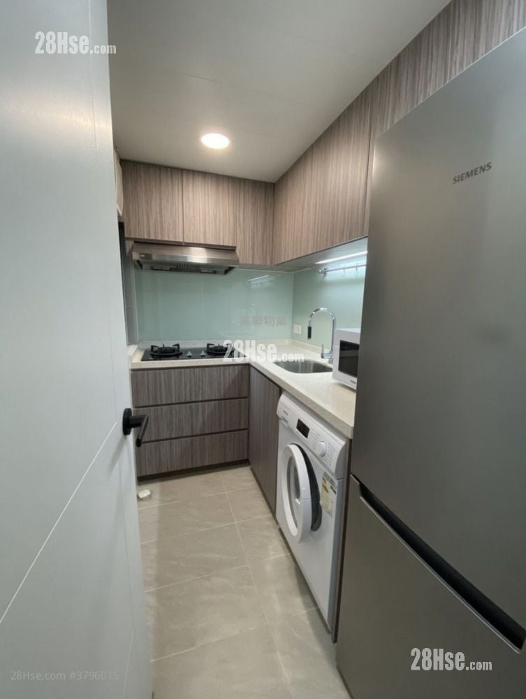 Tuen Mun Town Plaza Sell 2 Bedrooms 326 ft²