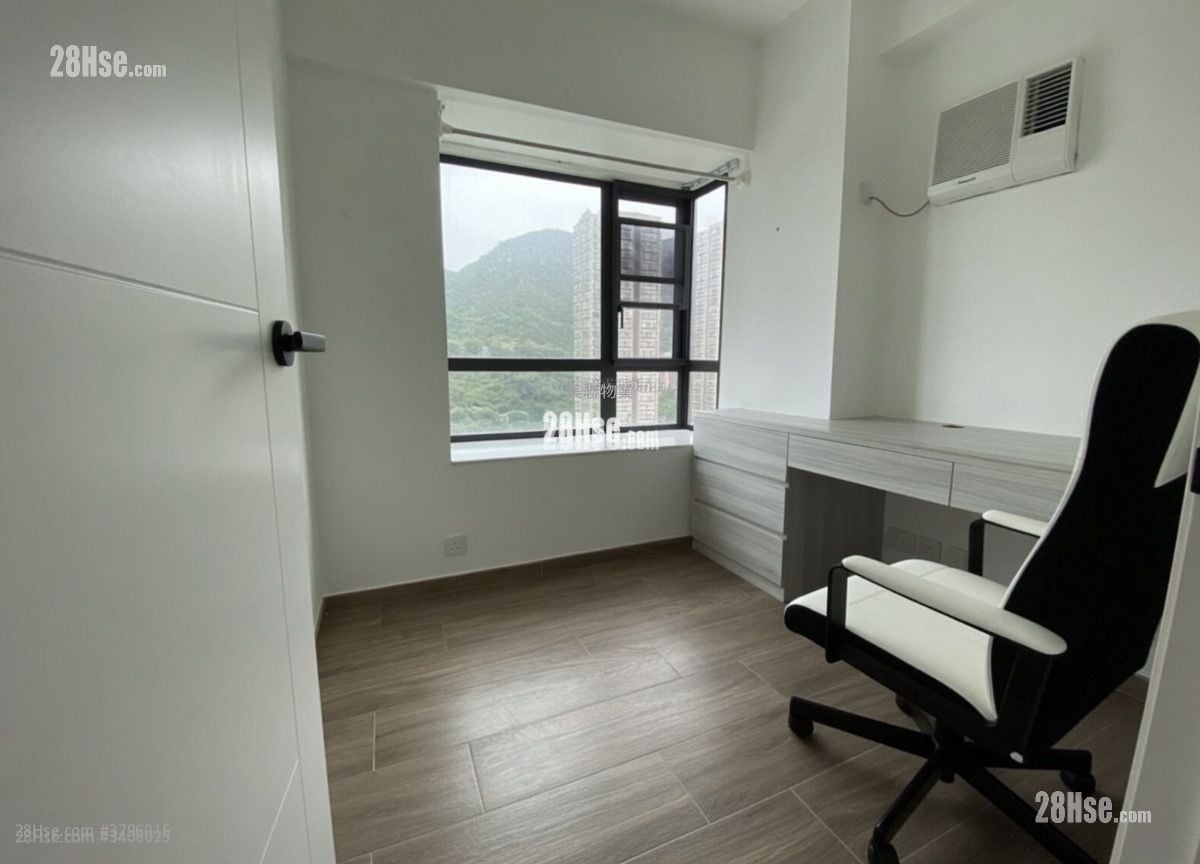 Tuen Mun Town Plaza Sell 2 Bedrooms 326 ft²