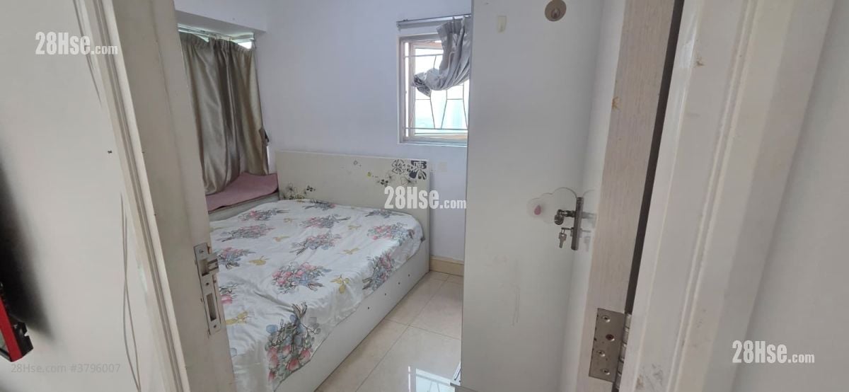 Central Park Towers Rental 2 Bedrooms , 1 Bathroom 493 ft²