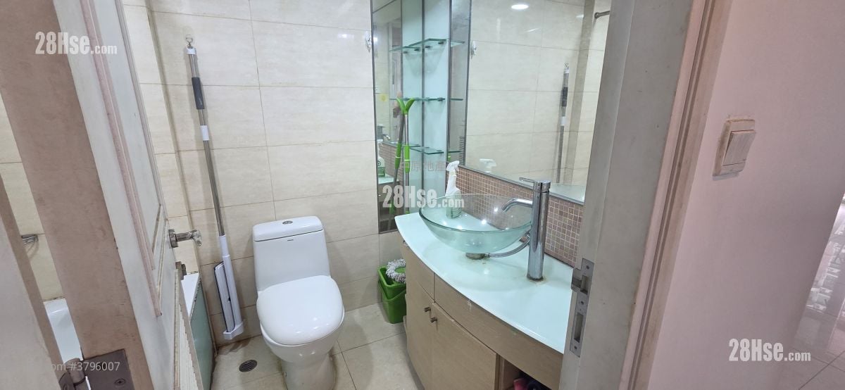 Central Park Towers Rental 2 Bedrooms , 1 Bathroom 493 ft²