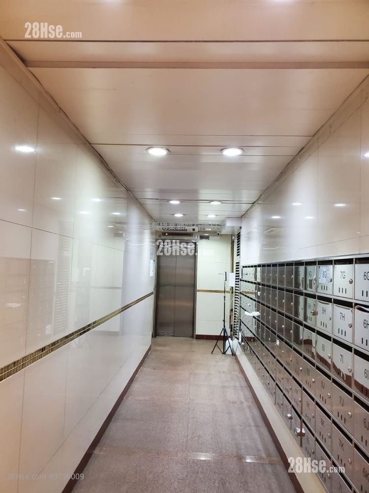 Tonnochy Towers Sell 2 Bedrooms , 1 Bathroom 354 ft²