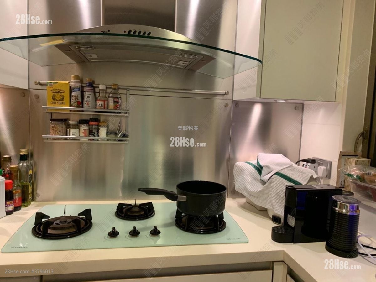 Harbour Green Rental 478 ft²