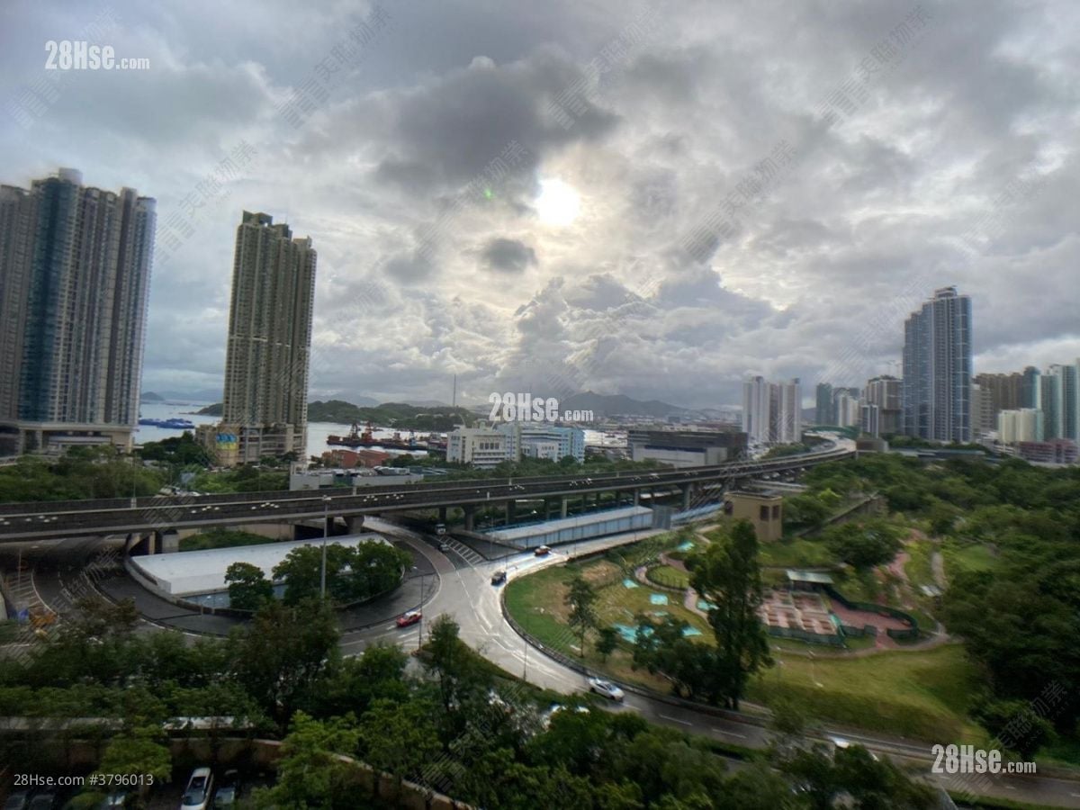 Harbour Green Rental 478 ft²