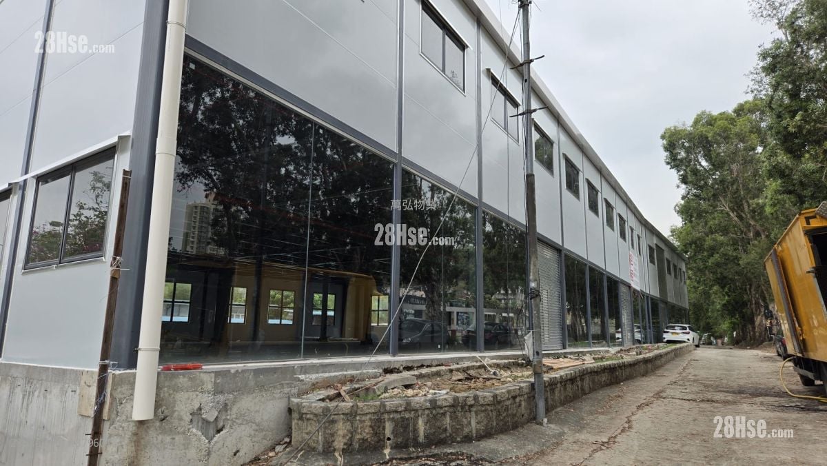 Land Rental 17,000 ft²