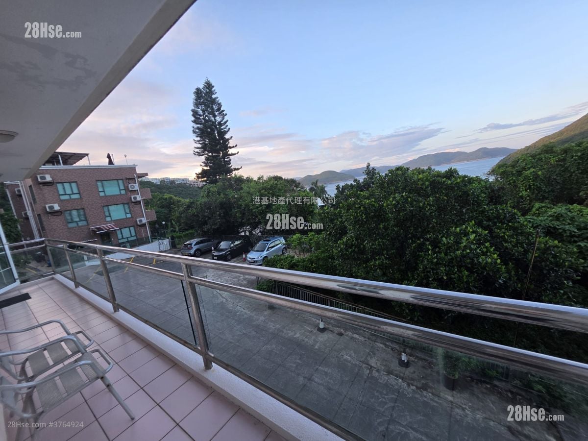 Village Sell 3 Bedrooms , 2 Bathrooms 630 ft²