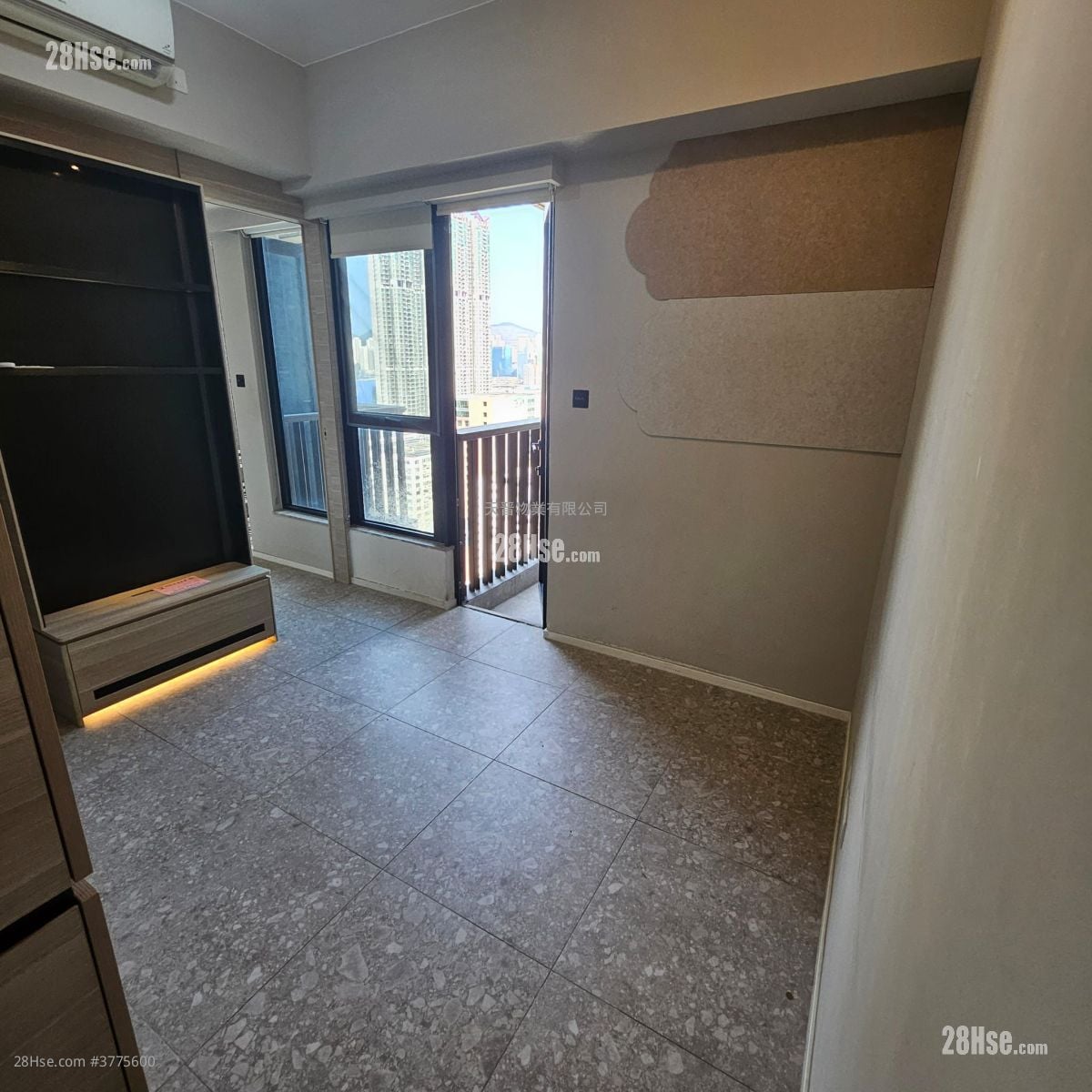 Artisan Garden Sell 1 Bedroom , 1 Bathroom 303 ft²