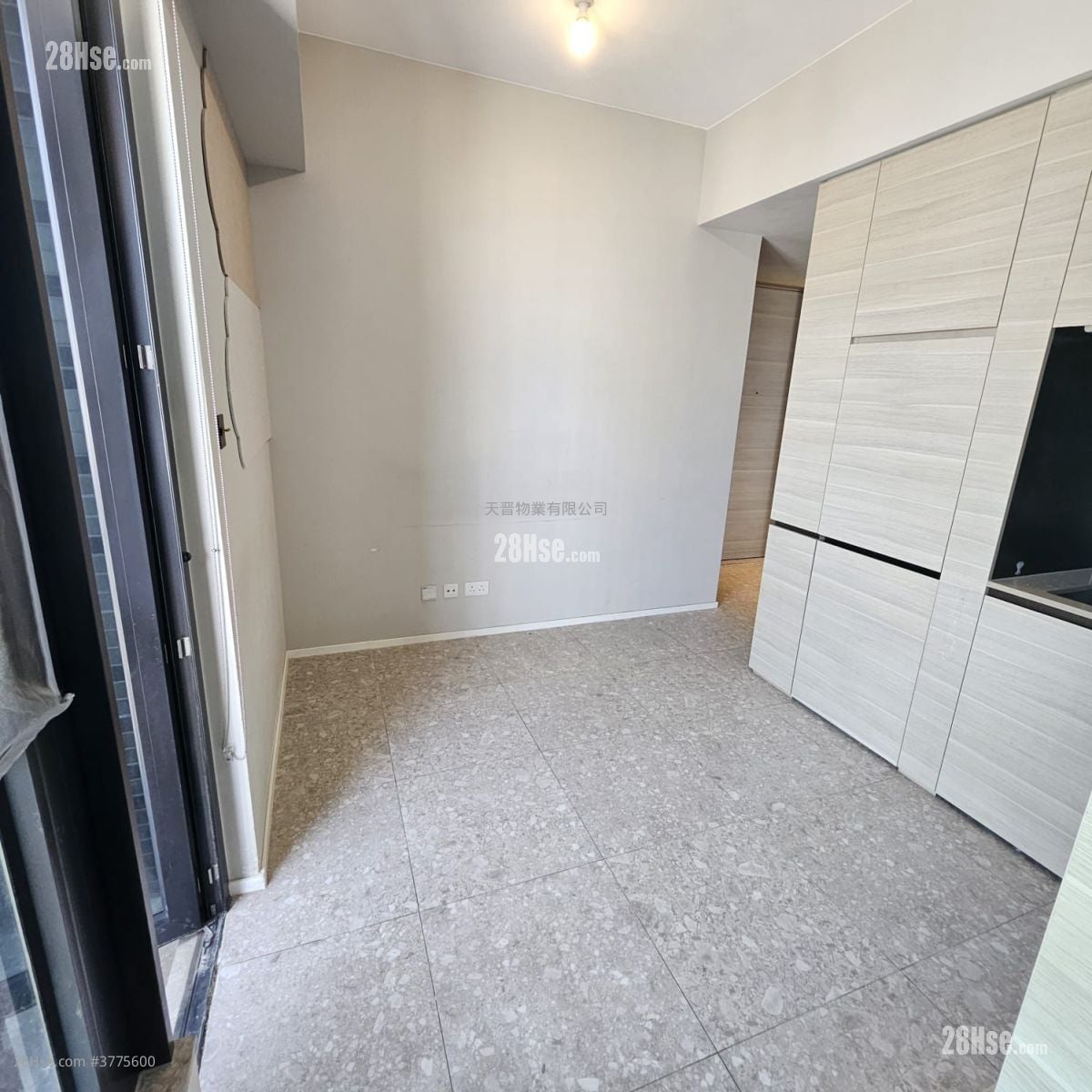 Artisan Garden Sell 1 Bedroom , 1 Bathroom 303 ft²