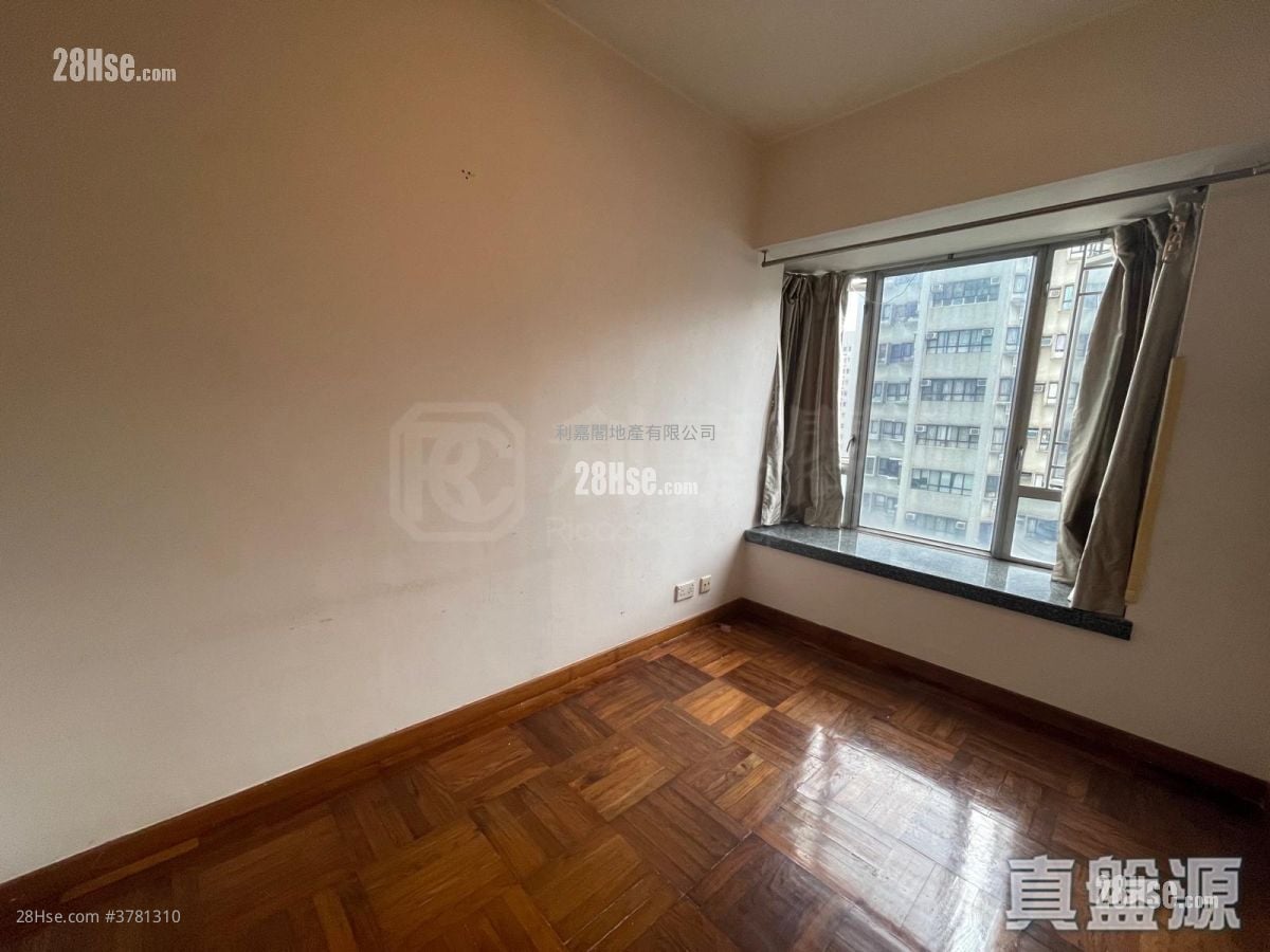 Rica Victoria Sell 2 Bedrooms , 1 Bathroom 426 ft²