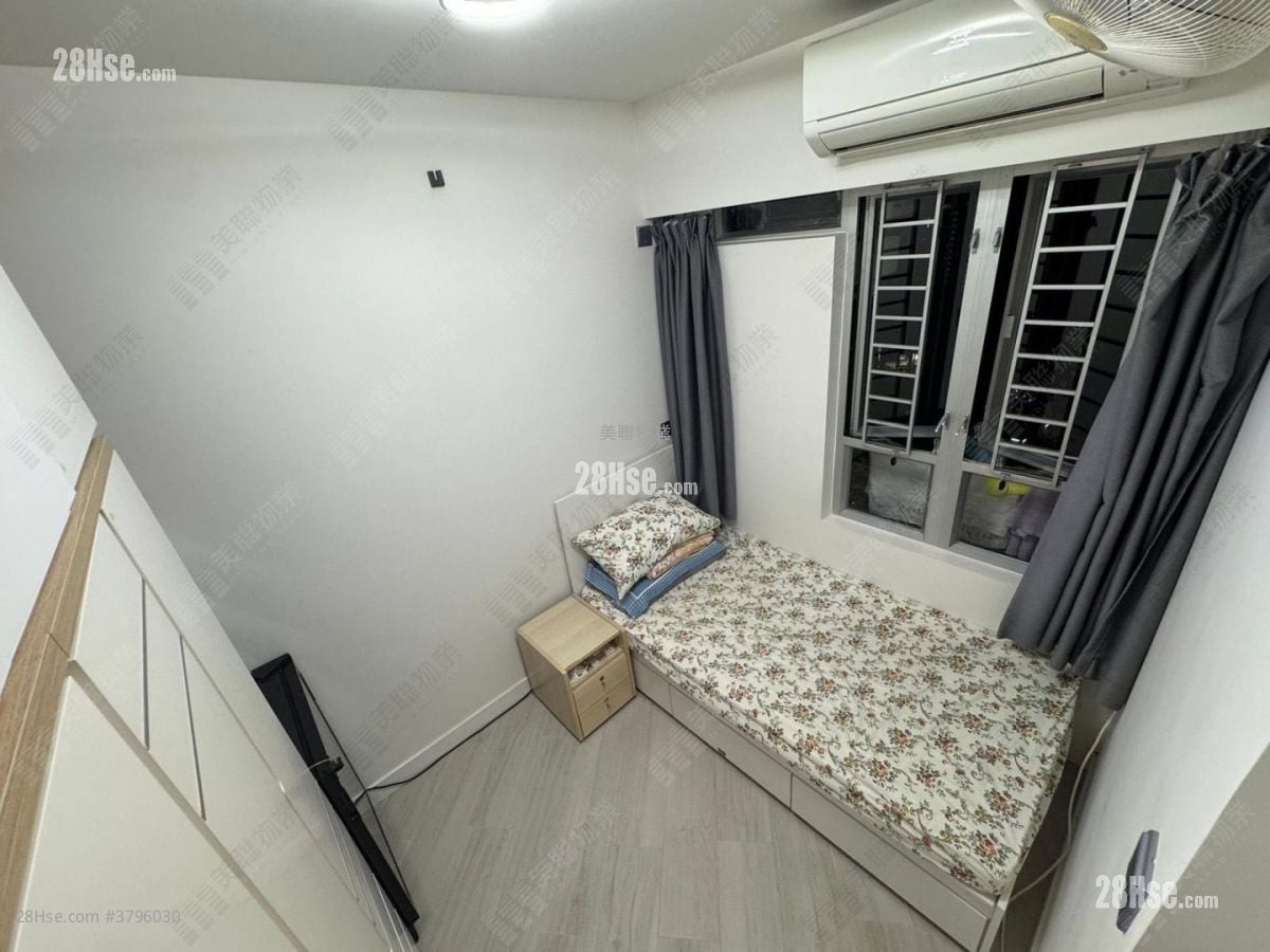 Choi Wo Court Sell 2 Bedrooms , 1 Bathroom 477 ft²