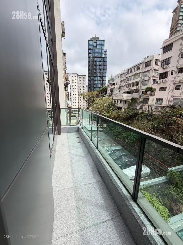 233  Prince Edward Road West Rental 2 Bedrooms , 1 Bathroom 473 ft²