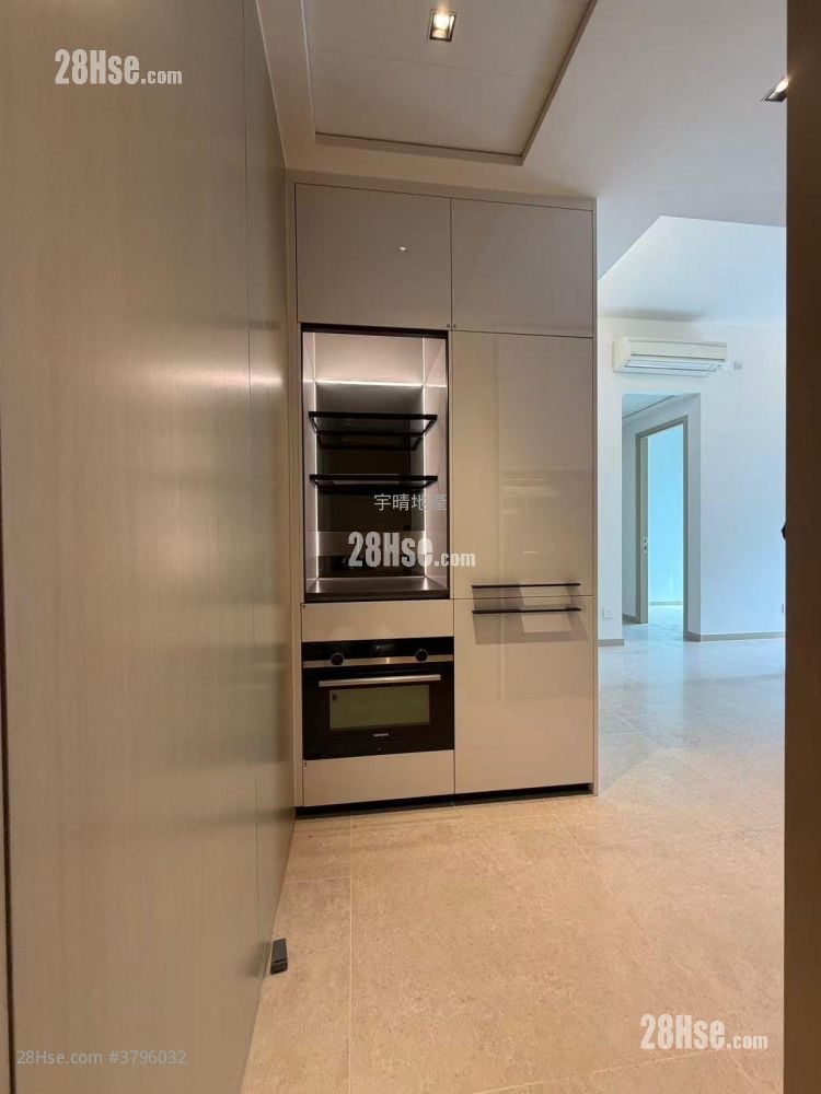 233  Prince Edward Road West Rental 2 Bedrooms , 1 Bathroom 473 ft²