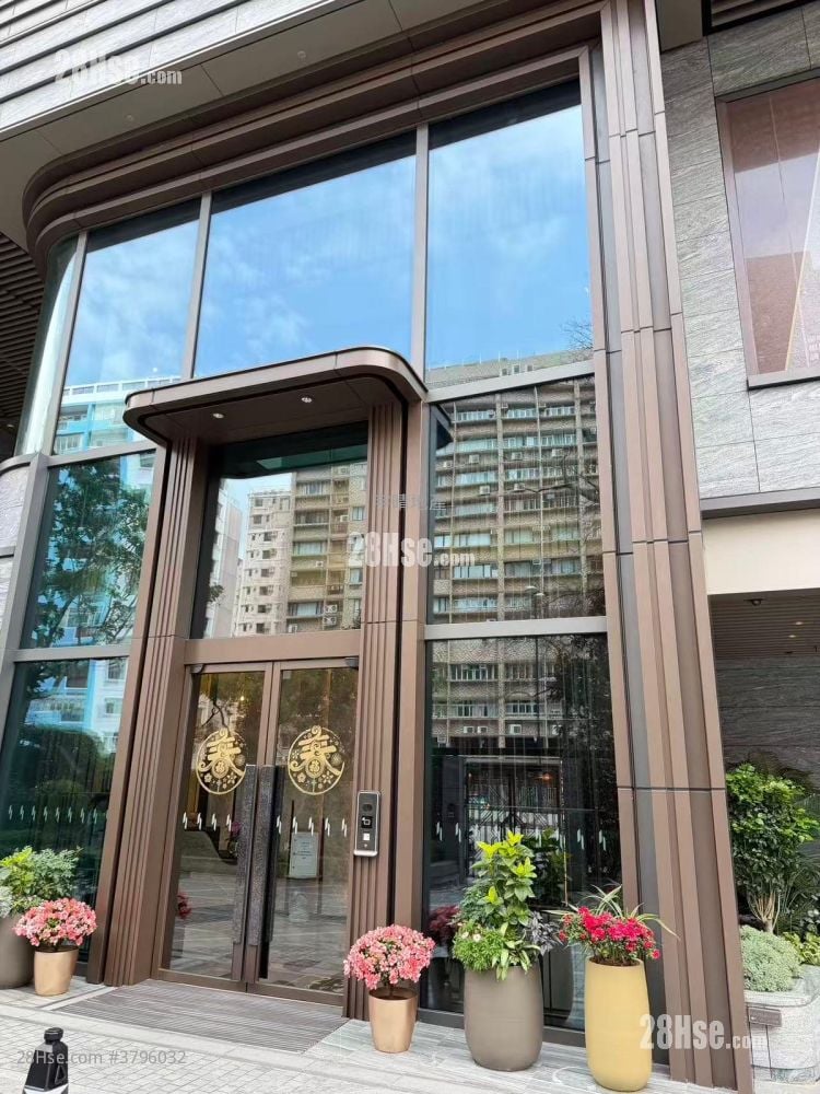 233  Prince Edward Road West Rental 2 Bedrooms , 1 Bathroom 473 ft²