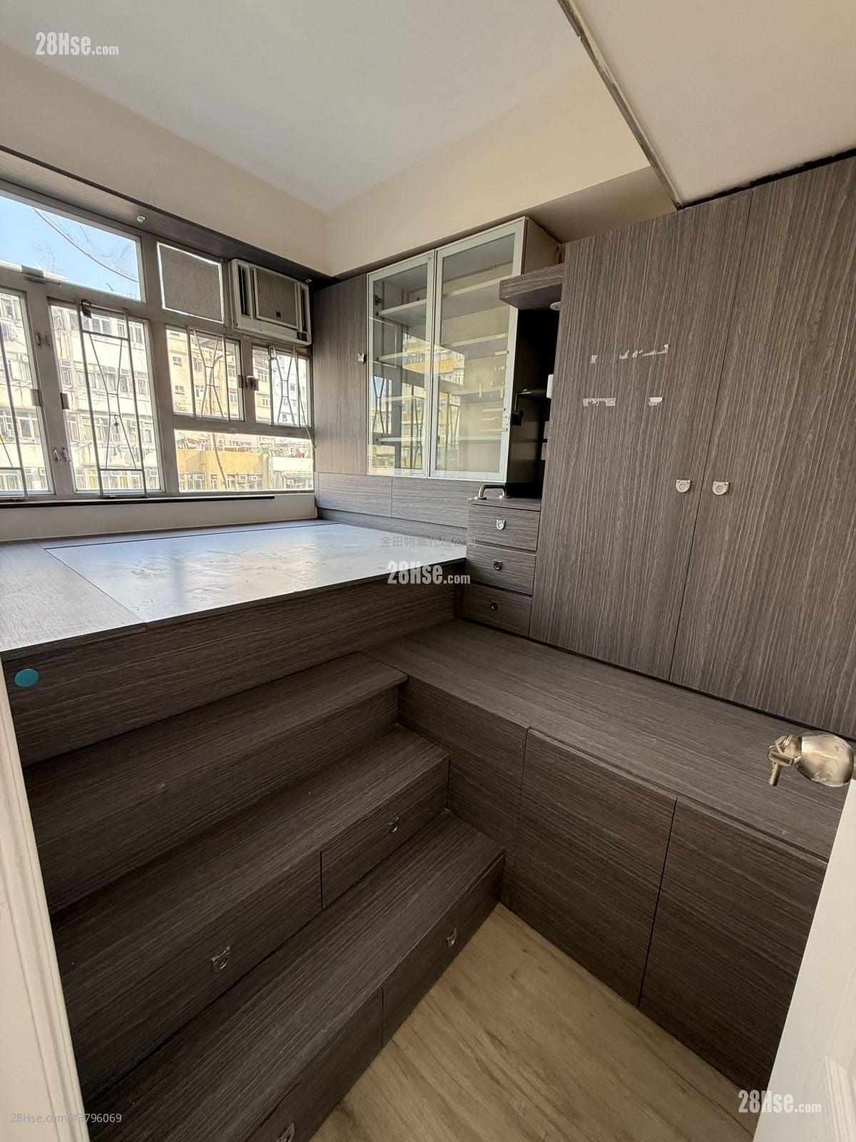 Kon Hing Building Rental 531 ft²