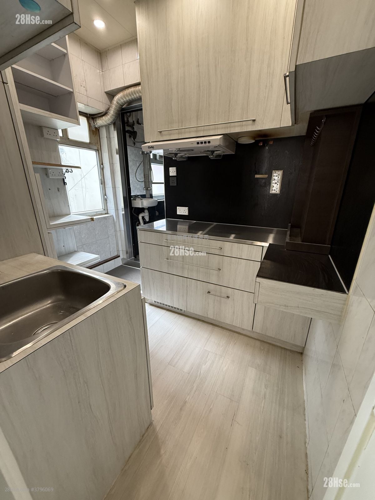 Kon Hing Building Rental 531 ft²